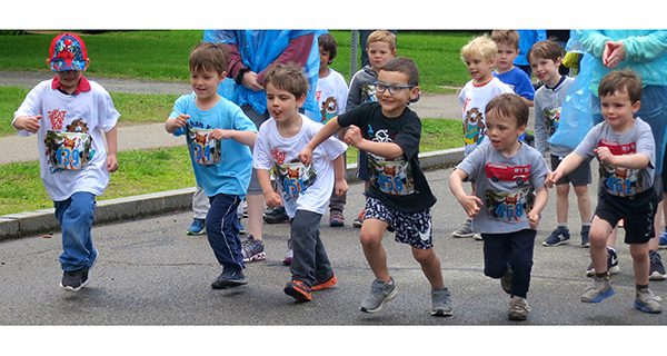 Boys 100 Meter (5 year olds): Blake Carroll (#439), Hunter Eustace (#451), Cameron Parret (#456) from Needham.